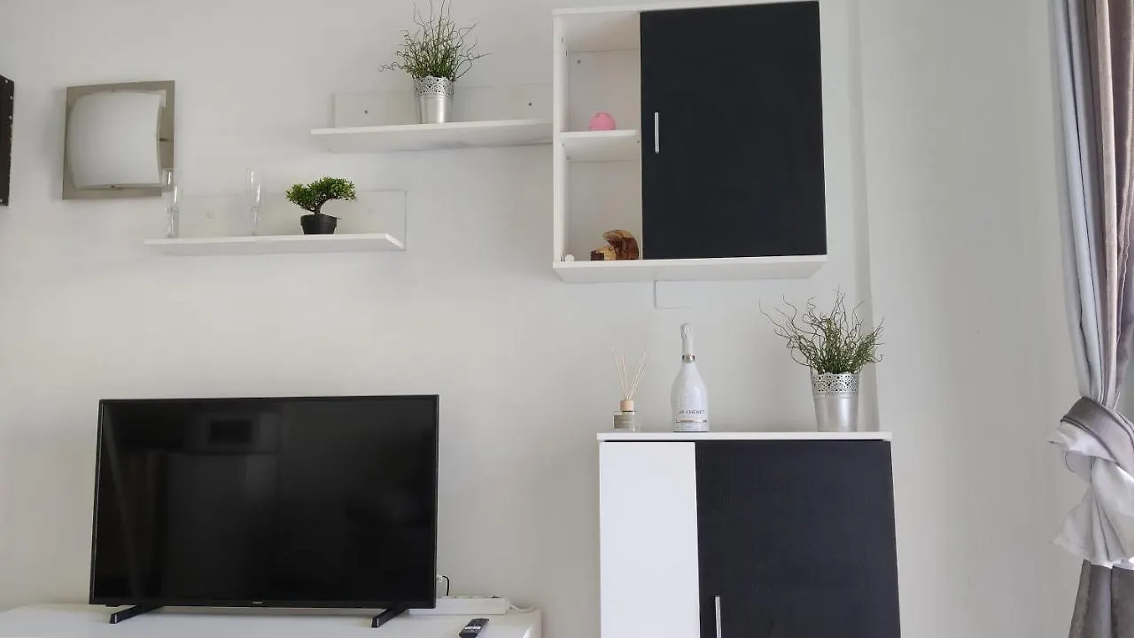 Apartment Paseo De Gracia - Lovely Studio By The Sea! Los Cristianos